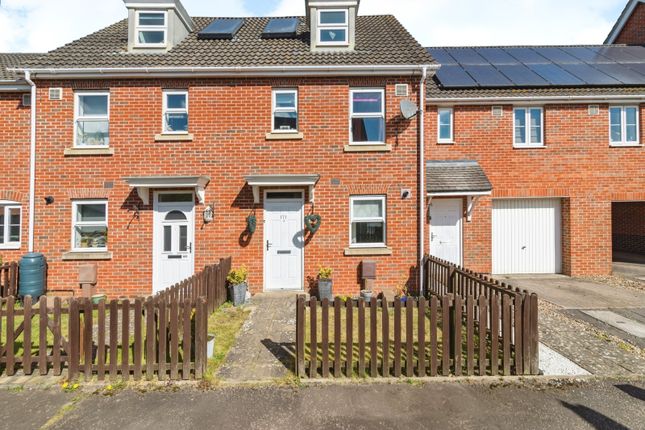 3 bedroom terraced house for sale