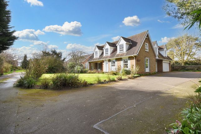 4 bed detached house