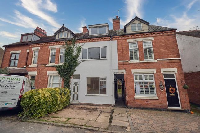 Clarence Road, Hinckley 3 bed terraced house for sale