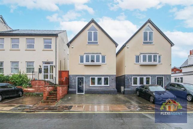 Beach Priory Gardens, Southport PR8 3 bed detached house for sale