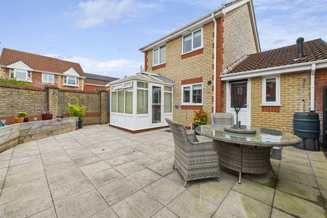 Wintergreen, Calne SN11 3 bed detached house for sale