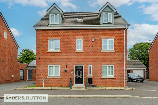 5 bed detached house