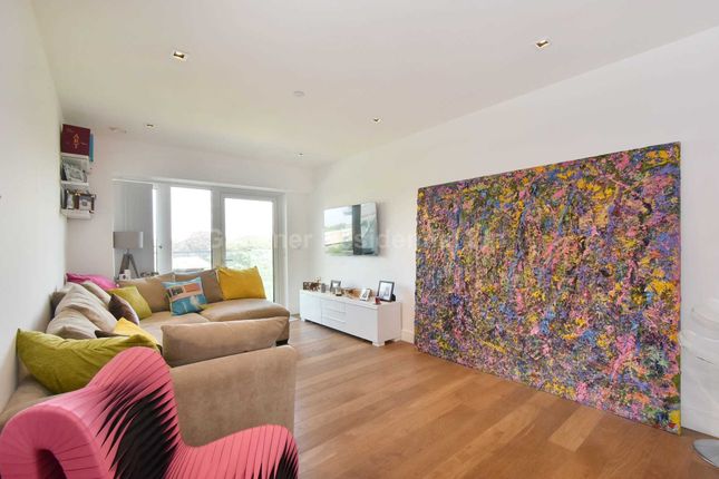 Dickens Yard, Ealing W5 1 bed apartment for sale