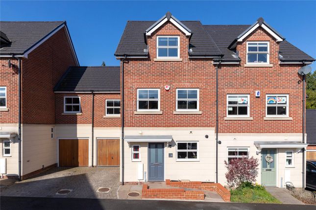 Rufford Gate, Bracknell, Berkshire, RG12 4 bed semi