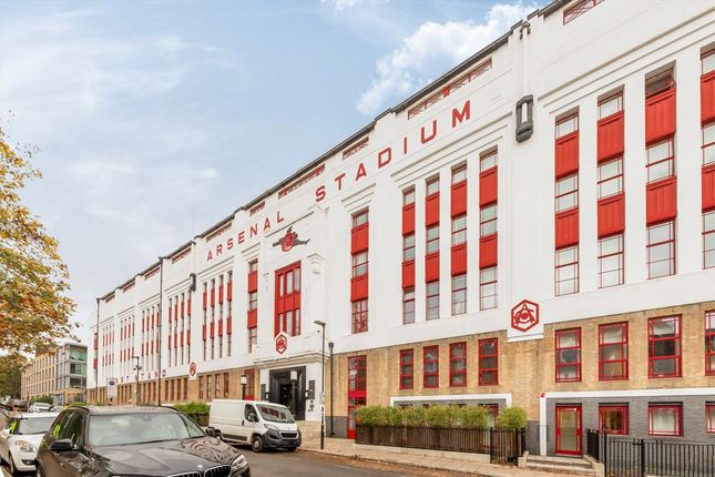 Highbury Stadium Square, London N5 1 bed flat for sale