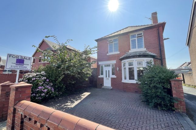 2 bedroom detached house for sale