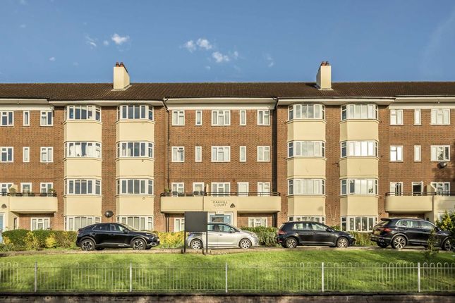 Honor Oak Park, London SE23 2 bed flat for sale