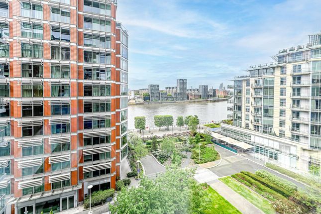 Spinnaker House, Battersea Reach... 3 bed flat for sale