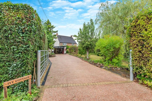 Stony Lane, Newent GL18 4 bed cottage for sale