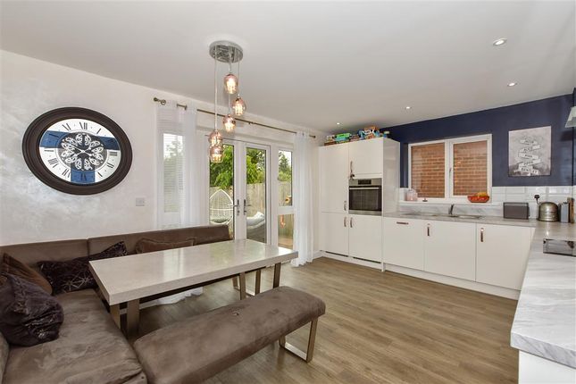 3 bed detached house