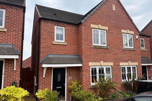 Haywood Road, Wakefield WF1 3 bed semi
