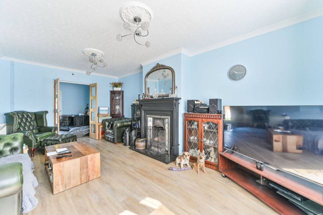 3 bed property