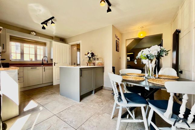 3 bed detached house