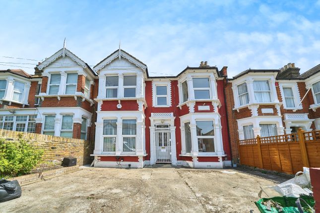 6 bed terraced house