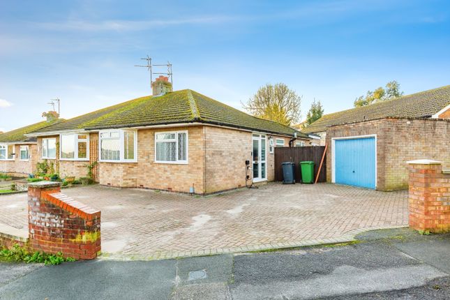 3 bed semi-detached bungalow