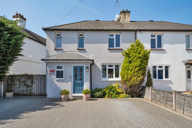 Mytchett Road, Mytchett, Camberley GU16 3 bed house for sale