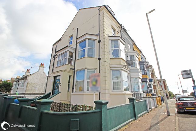 Grange Road, Ramsagte 2 bed flat for sale