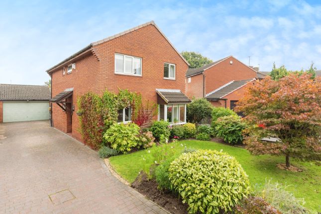 4 bed detached house