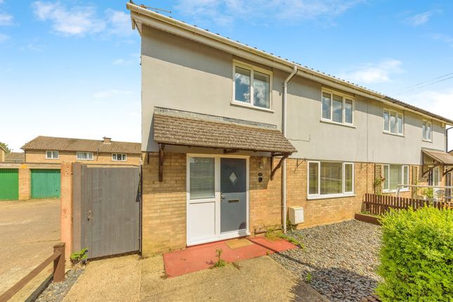 4 bedroom semi-detached house for sale