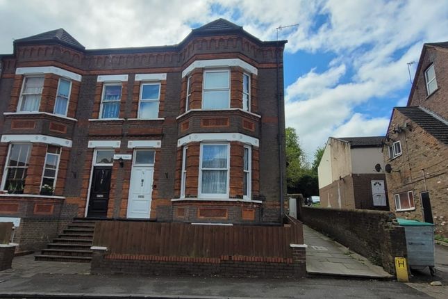 2 bed flat