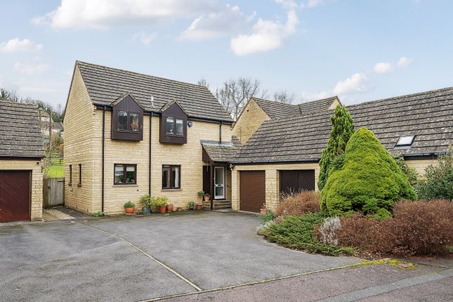 4 bed detached house