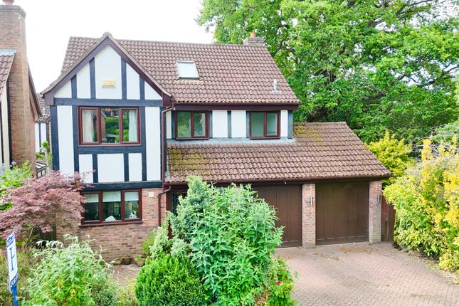 Pevensey Way, Camberley GU16 5 bed detached house for sale