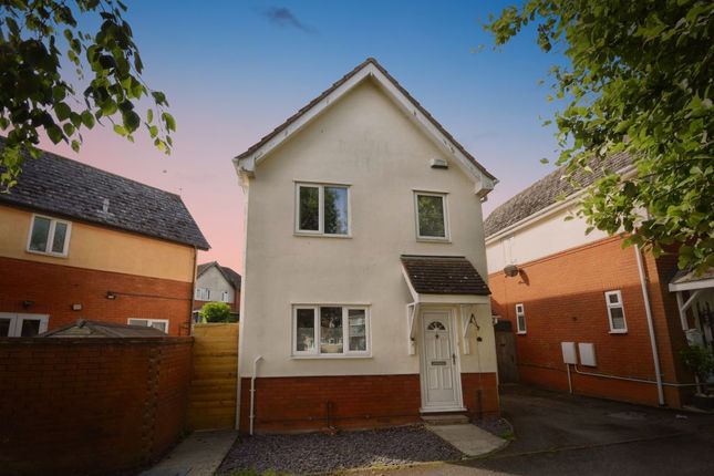 3 bed detached house