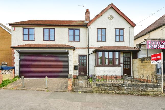 4 bed detached house