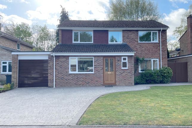 4 bed detached house
