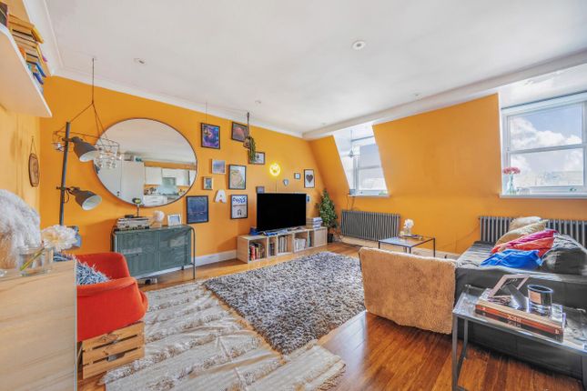 Holland Road, Holland Park, London, W14 2 bed flat for sale