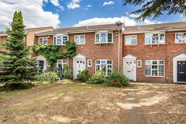 Madeira Road, Surrey KT14 3 bed terraced house for sale