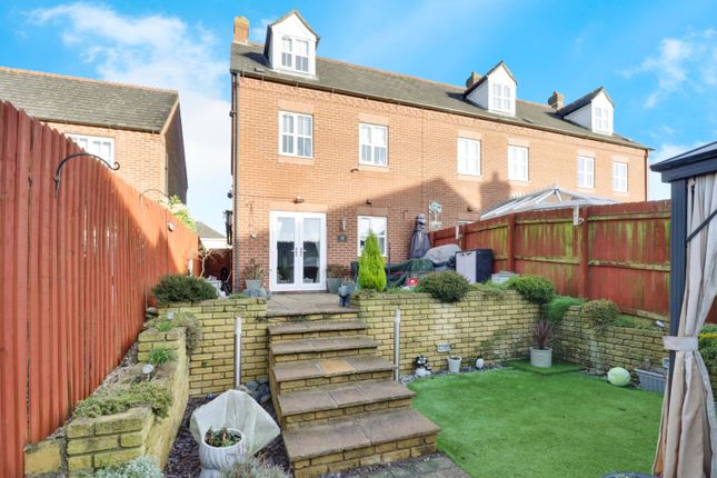 4 bed town house