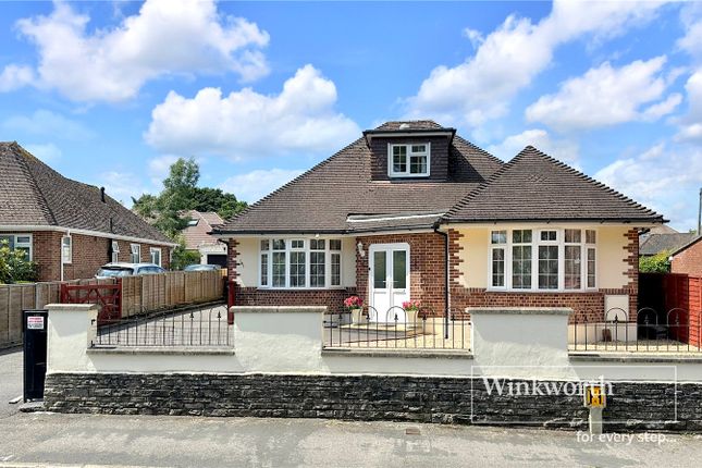 New Road, Ferndown BH22 4 bed detached house for sale