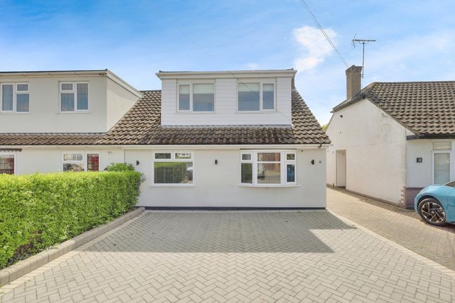 Kingshawes, Benfleet, SS7 3 bed semi
