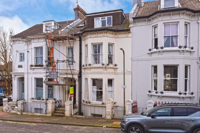 2 bed flat