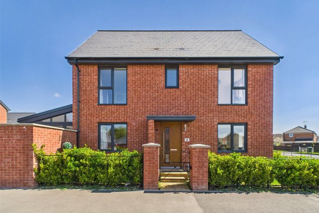 3 bed semi-detached house