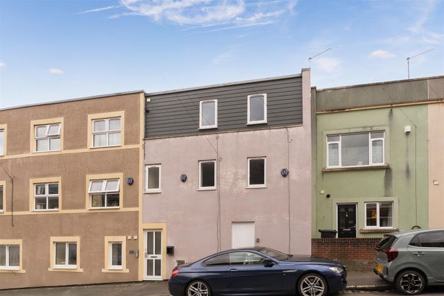 3 bed flat