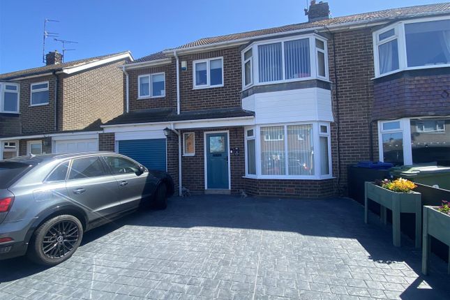 5 bedroom semi-detached house for sale