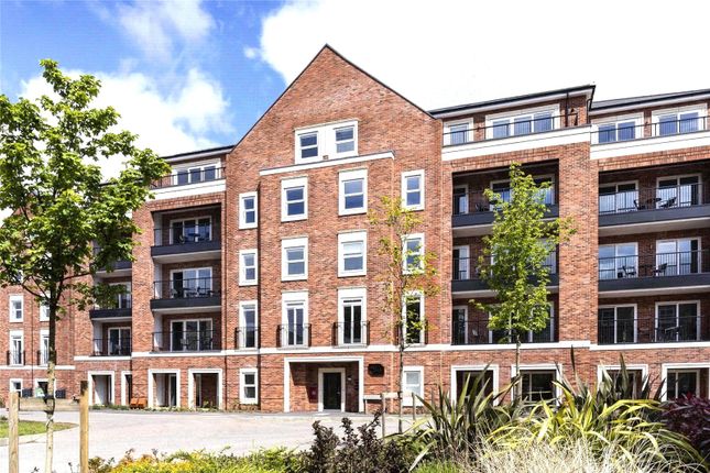 Toye Avenue, London, N20 2 bed apartment for sale