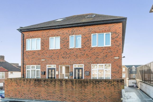 1 bed flat