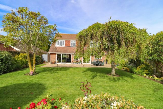 Queensway, Hayling Island 4 bed detached house for sale