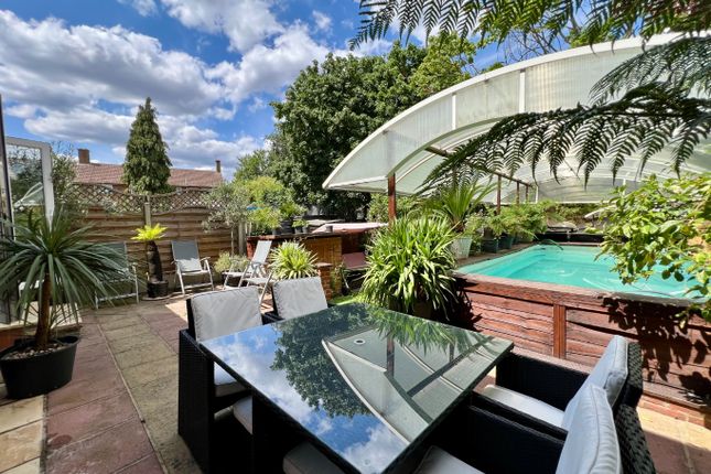 5 bed semi-detached house
