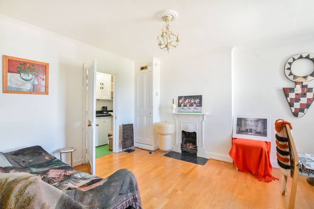 Clanricarde Gardens, Notting Hill... 1 bed flat for sale