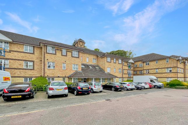 Barons Court, Earls Meade, Luton... 1 bed apartment for sale