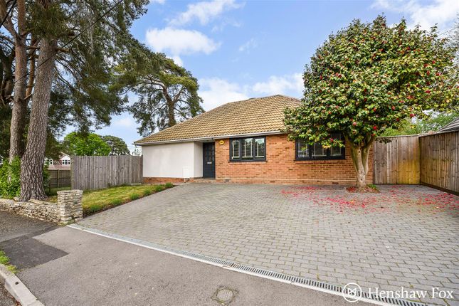 Upper Crescent Road, North Baddesley... 3 bed detached bungalow for sale