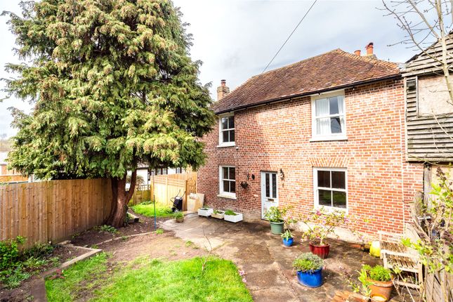 2 bed detached house