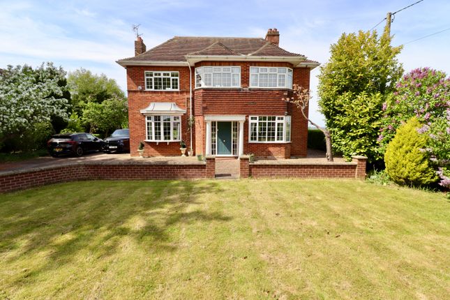 4 bed detached house
