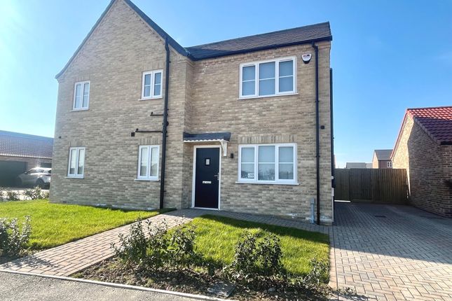 2 bedroom semi-detached house for sale
