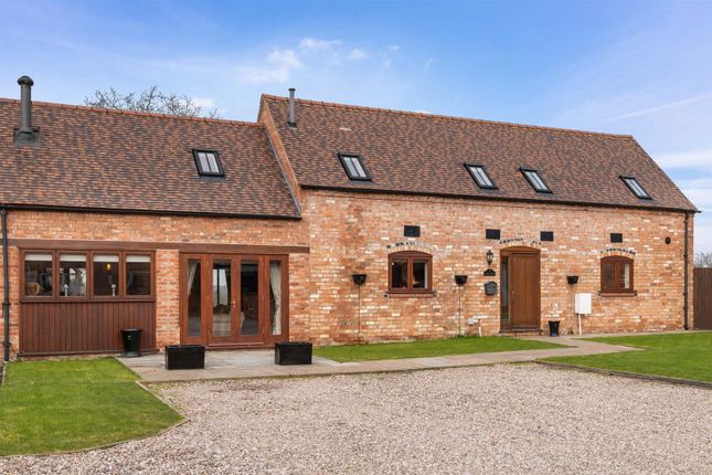 Huddington Hill Farm, Huddington... 4 bed barn conversion for sale