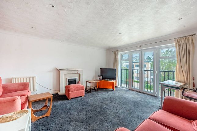 Pinner, Pinner, HA5 2 bed flat for sale